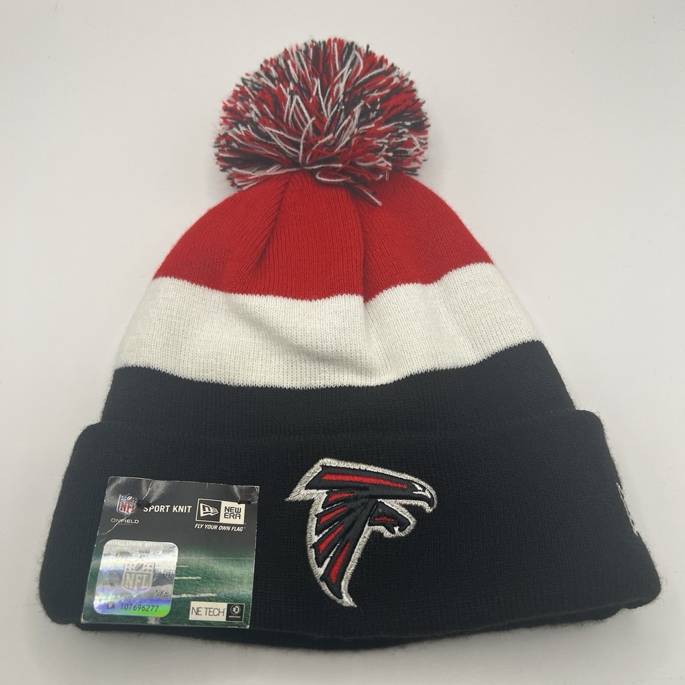 Atlanta Falcons New Era NFL On Field Sport Knit Pom Pom Beanie Wool Blend Lining